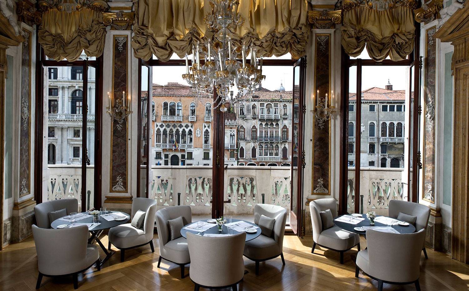 [ ] Hotel Aman Canal Grande 